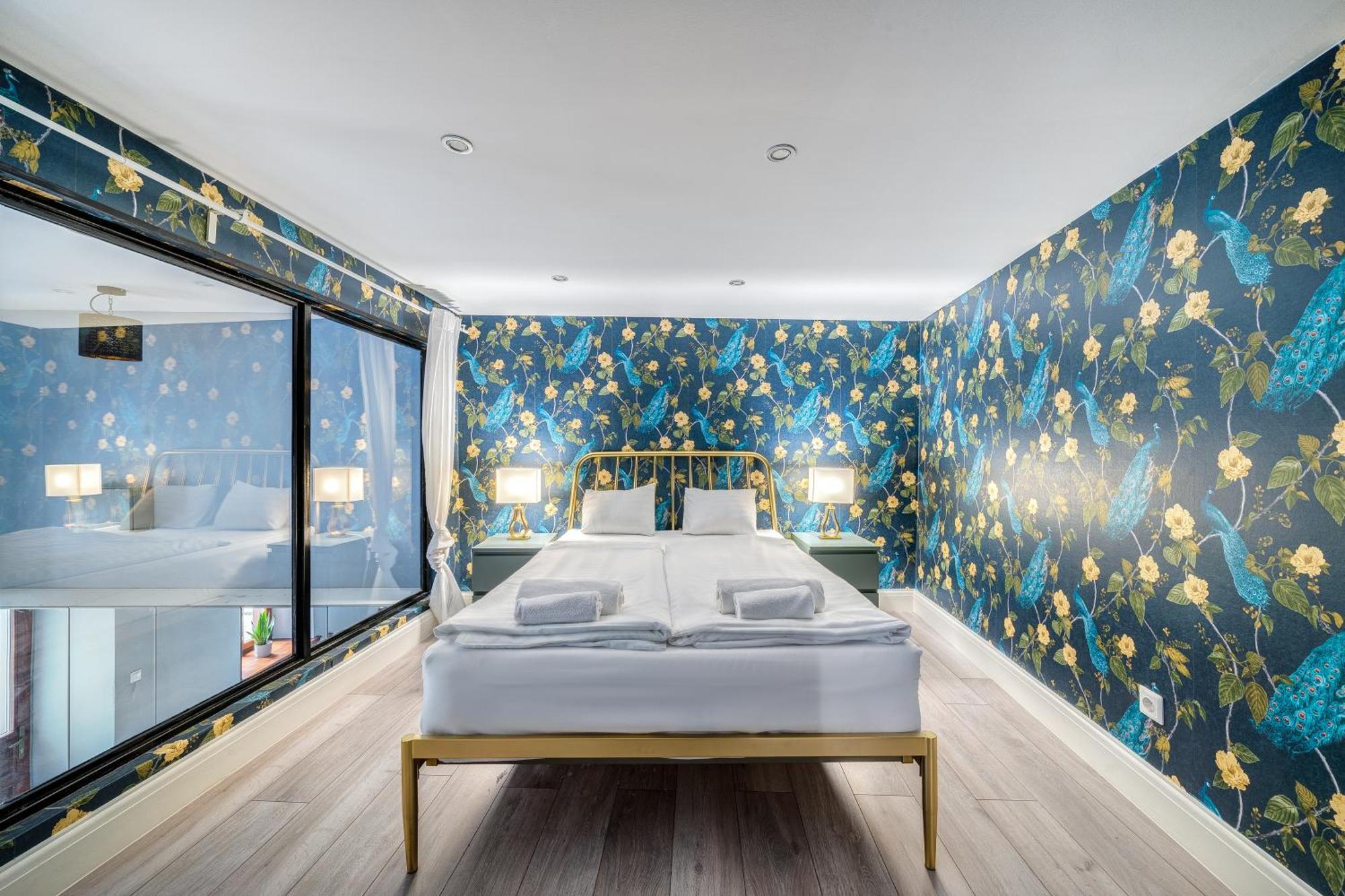 Azure Oasis In The Heart Of The City Budapest Kültér fotó